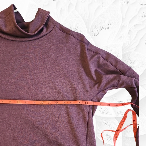 The North Face EA Basin Funnel Neck Long-Sleeve Sweatshirt - Picture 2 of 5